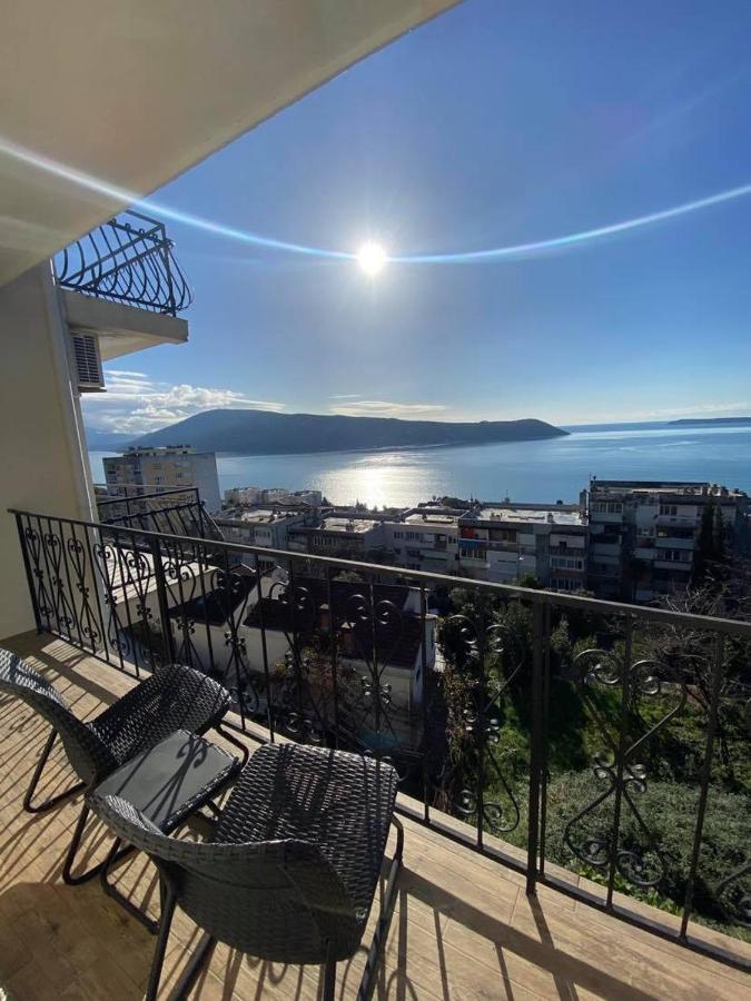 Lars Apartment Herceg Novi Buitenkant foto